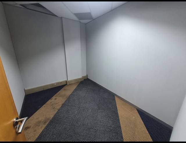 197M² OFFICE TO LET IN WOODMEAD